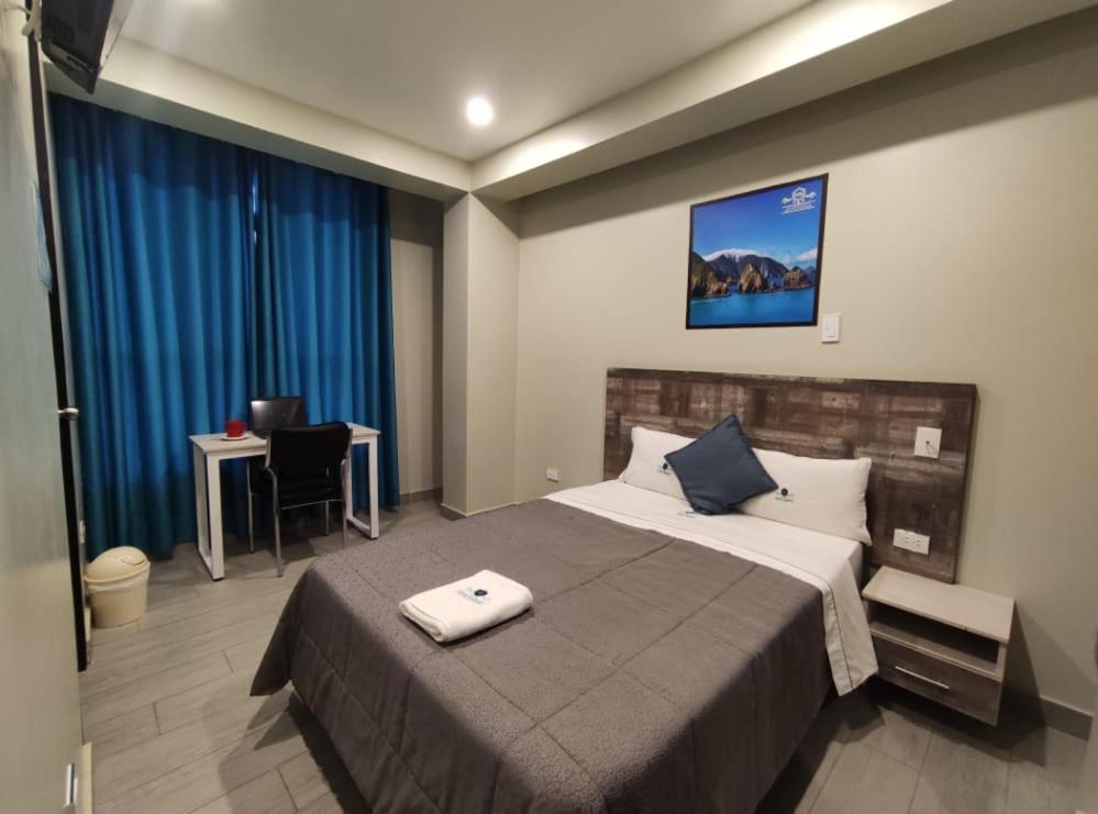 Hotel Konford Canete Imperial Bagian luar foto