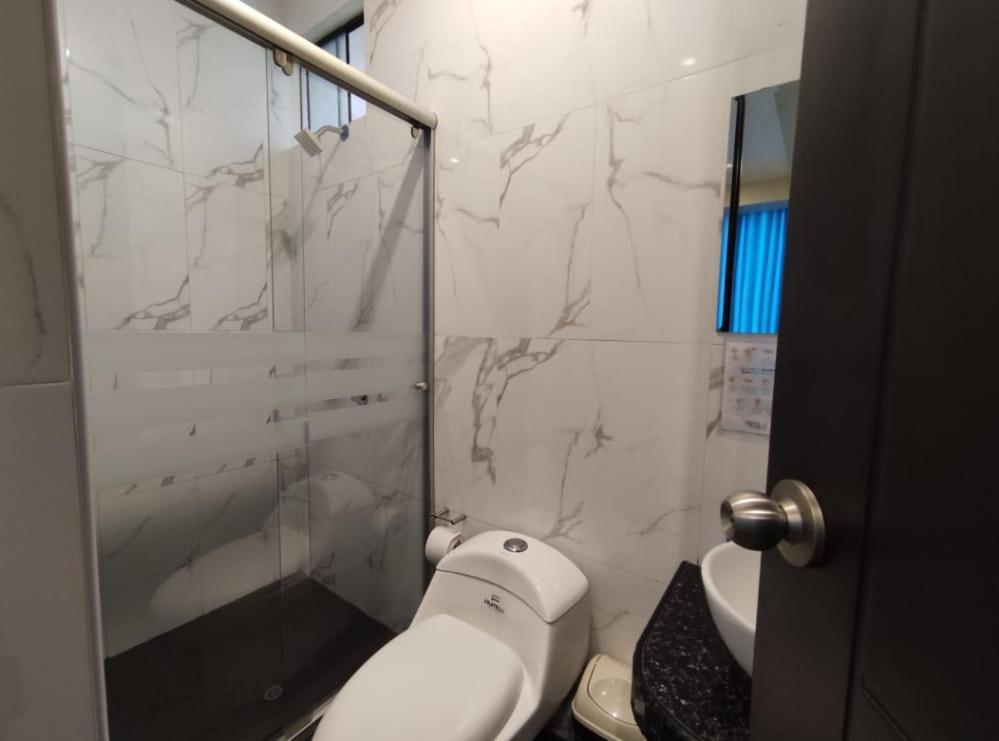 Hotel Konford Canete Imperial Bagian luar foto